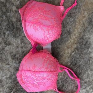 Victoria's Secret Bombshell Bra 32A
